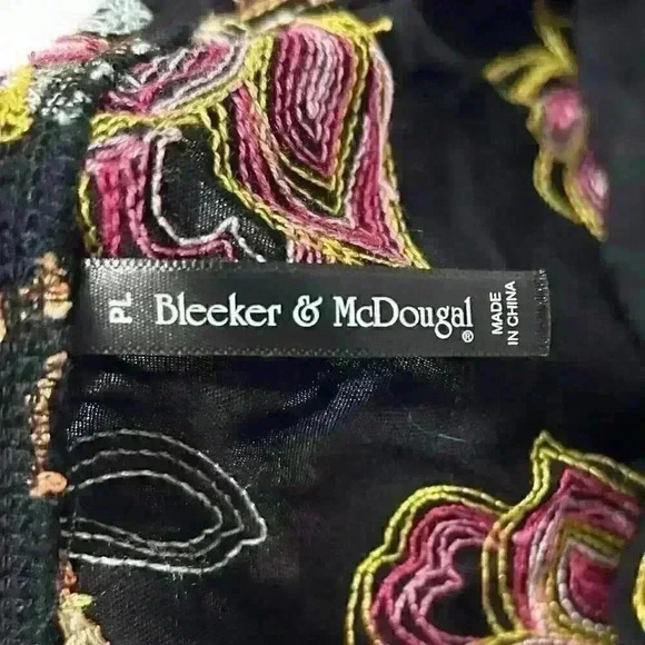 Bleeker & McDougal Womens Petite LG Black Floral Embroidered Stretch Mini Skirt - Picture 5 of 8